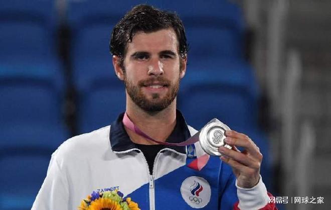 疯狂科学家！绿军近4战皆出手50+三分&命中率39.9% 战绩4-0.