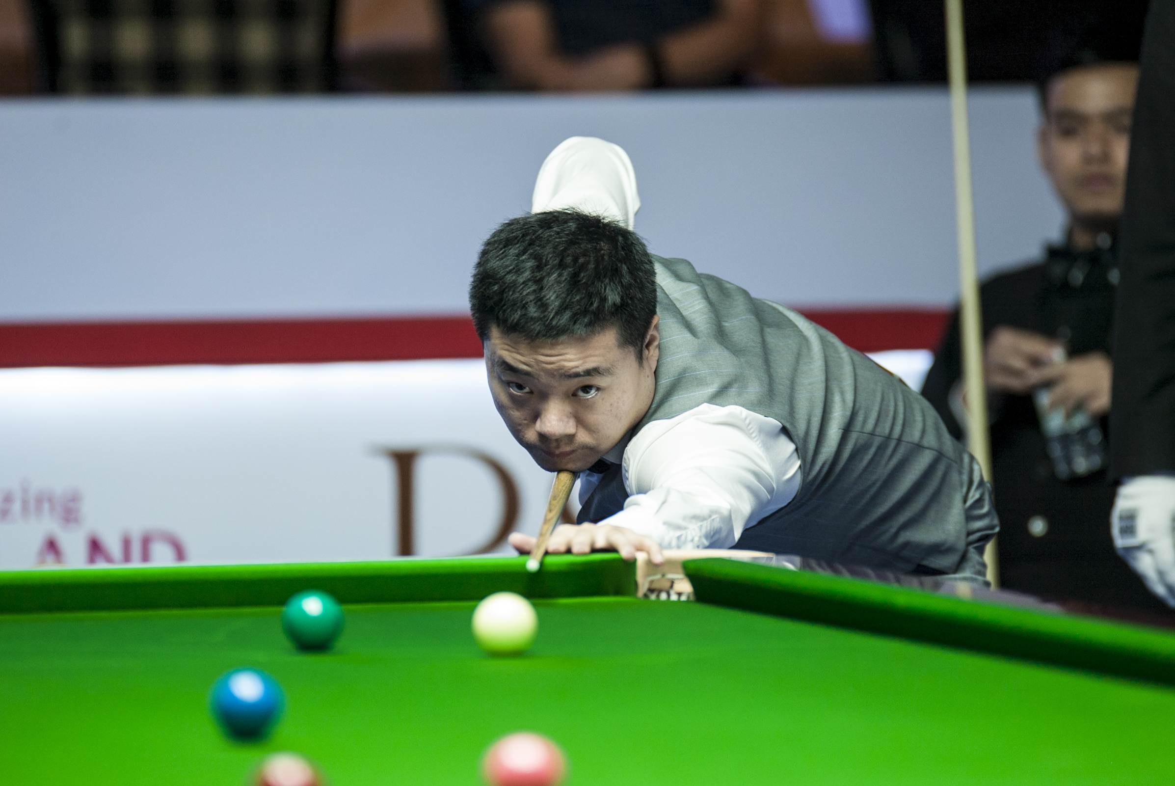 在接受采访 在接受采访