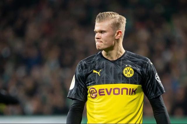 年轻且能踢 年轻且能踢